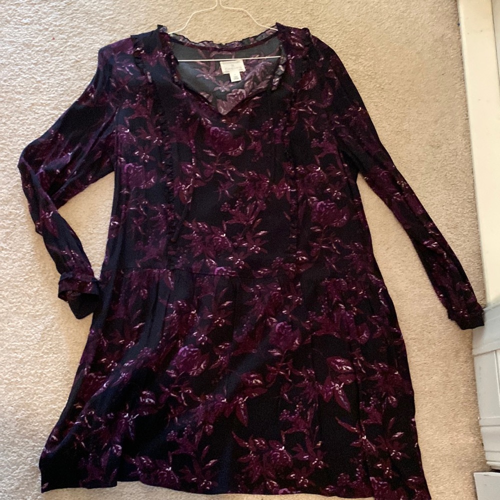Cute ruffled dress!